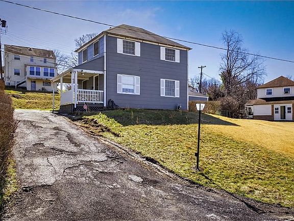 4th image of 612 Independence Dr
