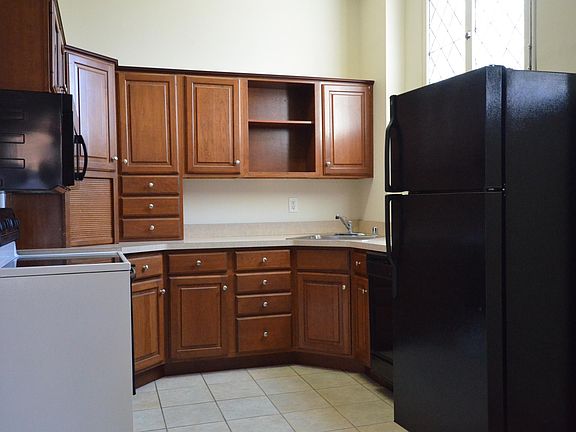 3rd image of 1300 N Rodney St APT 1