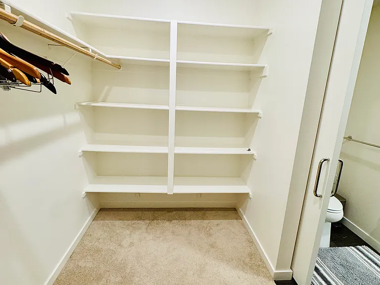Master Bedroom Closet 1_2