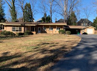 1086 Lynmoor Dr, Atlanta, GA 30319