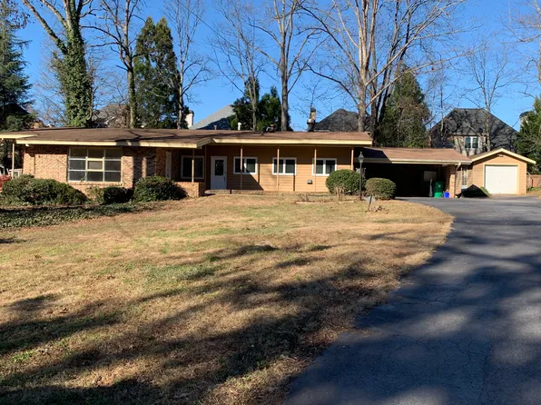 1086 Lynmoor Dr, Atlanta, GA 30319