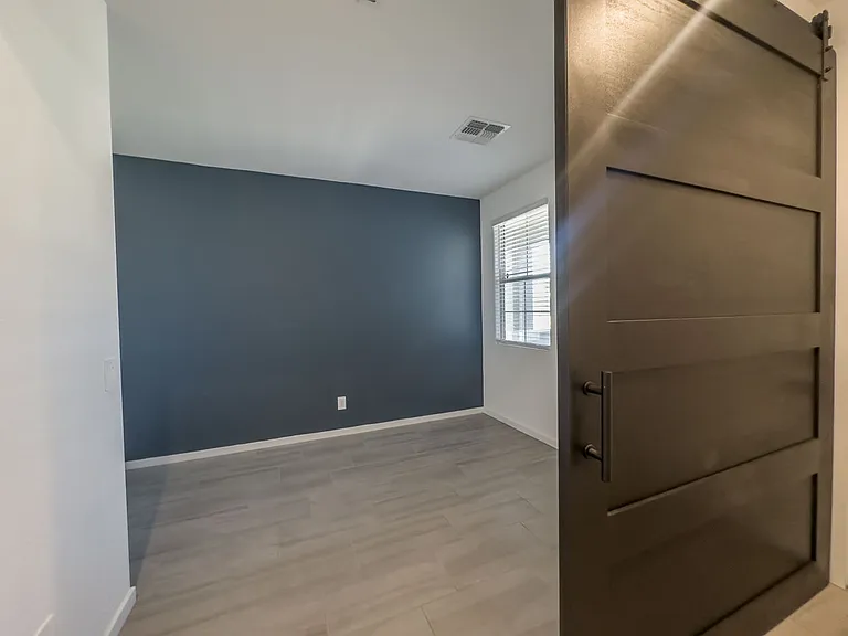 2554 S 179th Dr — Photo 22