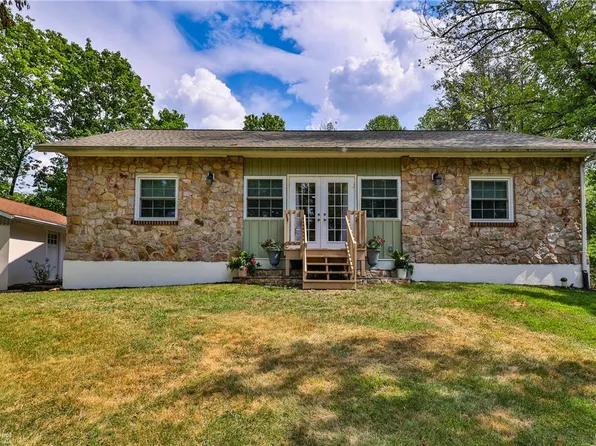 1626 Station Ave, Center Valley, PA 18034