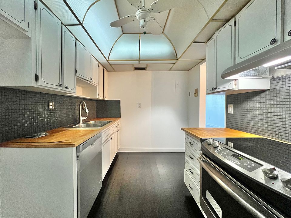 Charming kitchen.