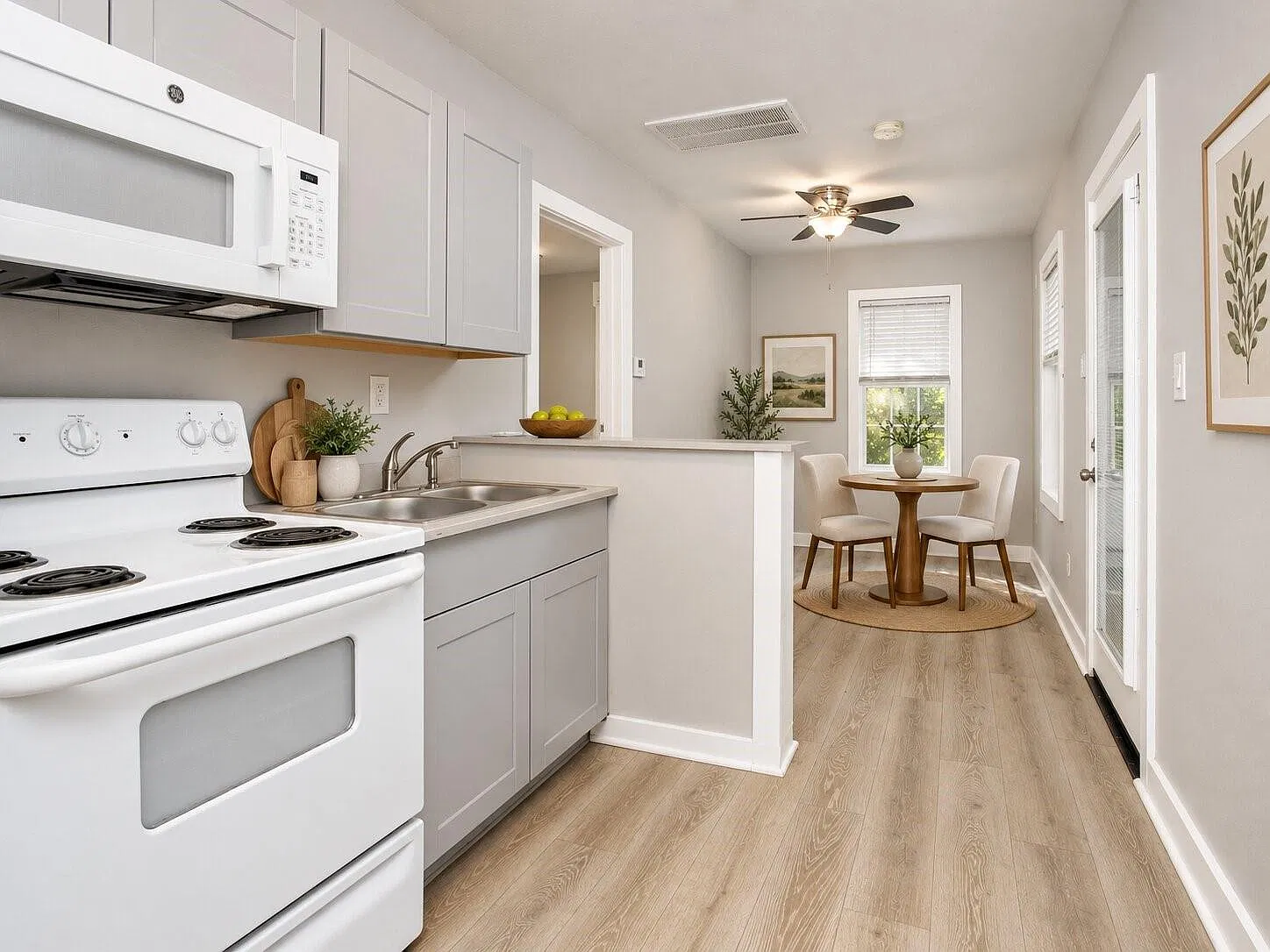 1 bed, 1.0 bath, 462 sqft, $950 — Photo 3
