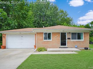 27263 Arsenal Ave, Warren, MI 48093