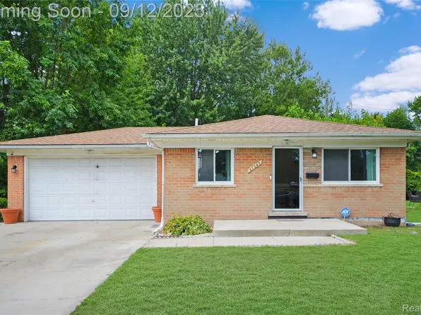 27263 Arsenal Ave, Warren, MI 48093