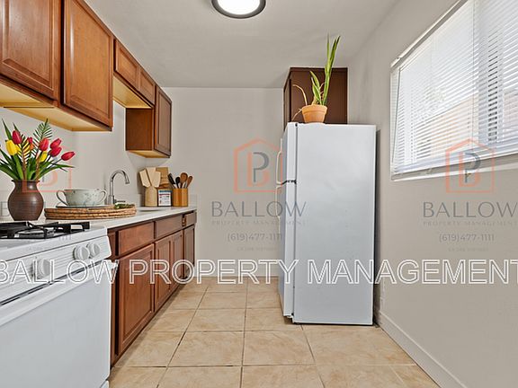 3rd image of 124 Laurel Ave
