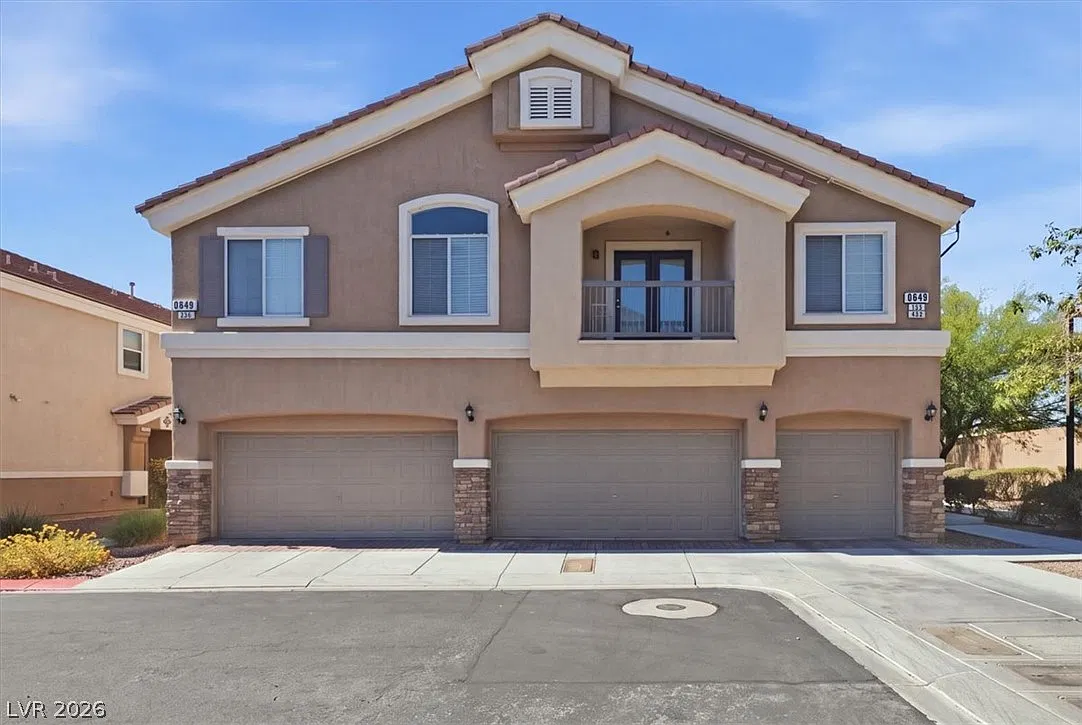 2 bed, 2.5 bath, 1316 sqft, $1,515 — Photo 1
