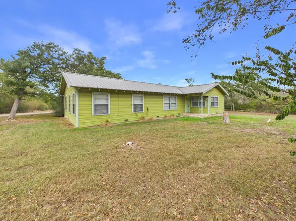 11064 N Dowling Rd, College Station, TX 77845