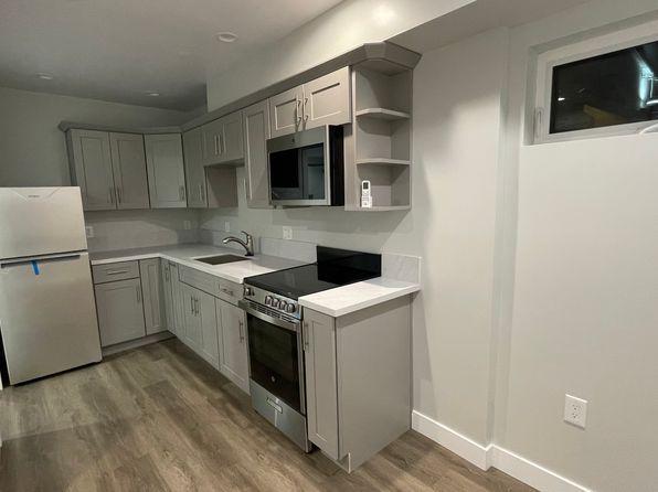 24414 Senator Ave #1/2