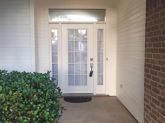 2nd image of 16801 Lafayette Dr