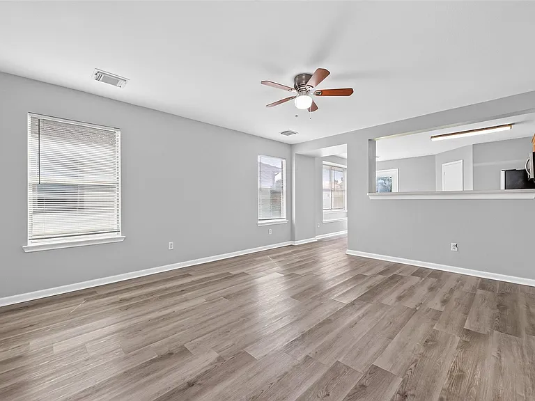 22851 Twisting Pine Dr — Photo 10