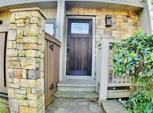 1201 Druid Knoll Dr, Atlanta, GA 30319