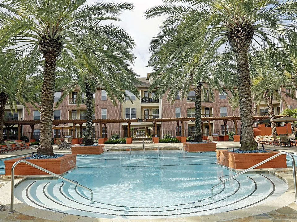 Elate Royal Oaks