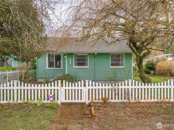 16048 11th Avenue SW, Burien, WA 98166