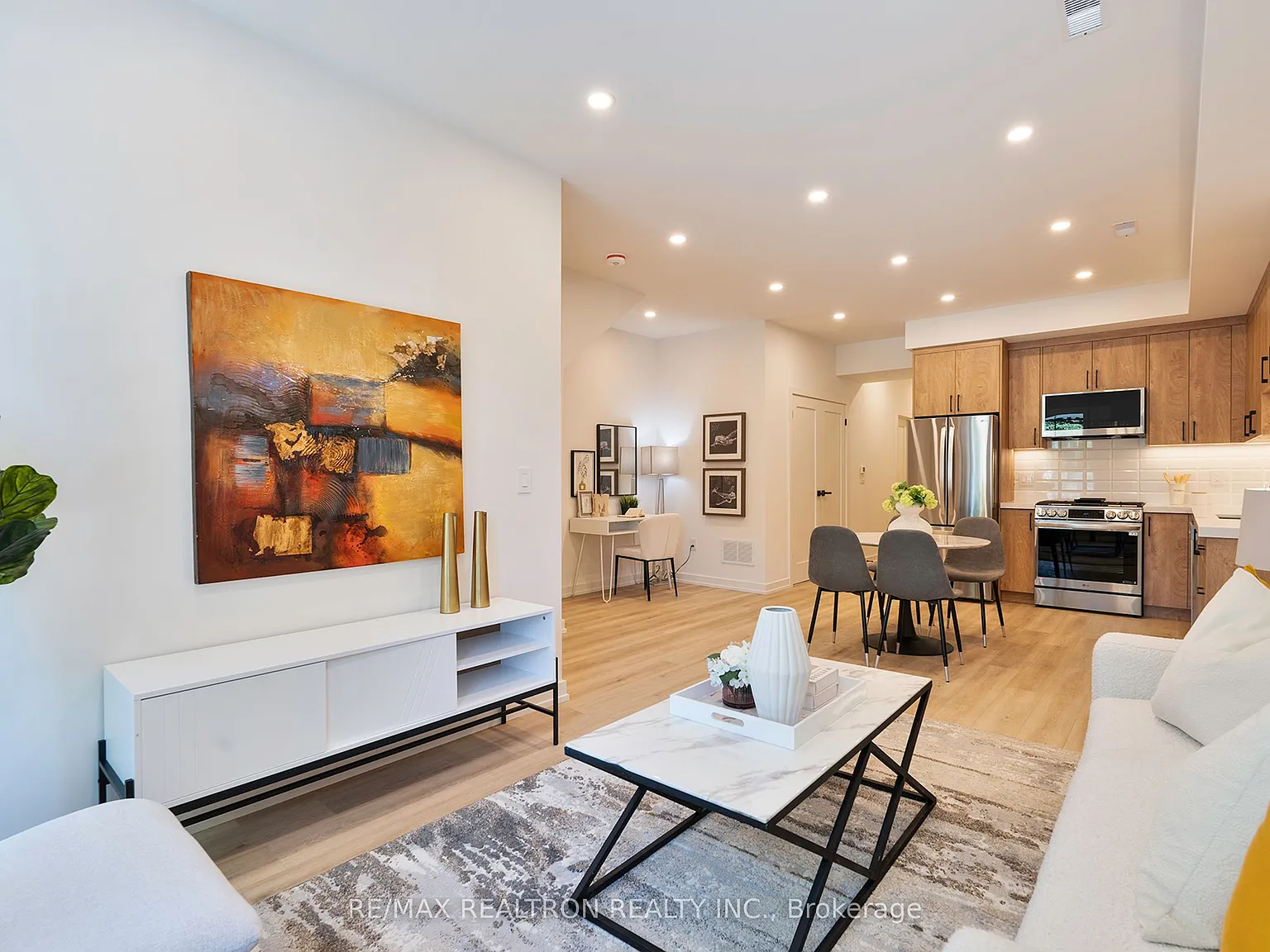 2 bed, $2,950 — Photo 4