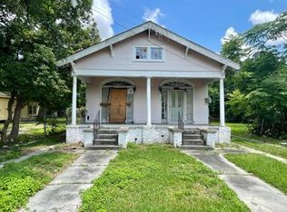 1300 Sumner St, New Orleans, LA 70114