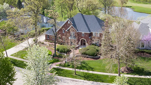 4204 Royal Fox Dr photo 1