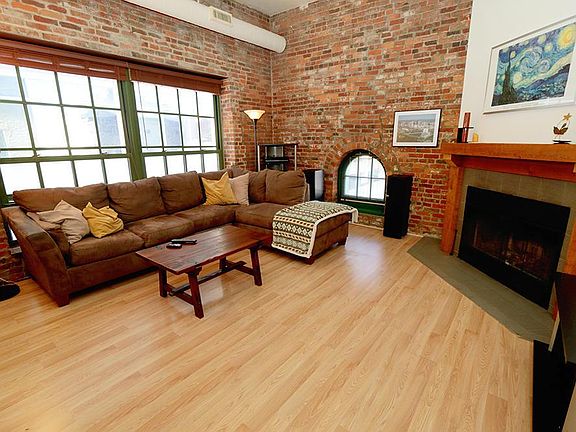 3rd image of 51 Blenkner St APT 202