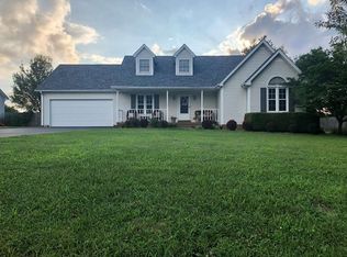 101 Sugar Mill Dr, Bowling Green, KY 42104