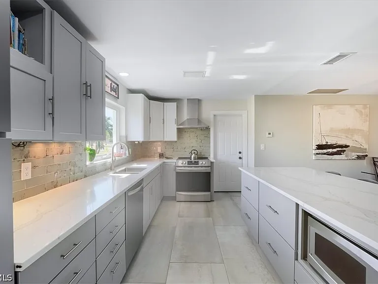 1023 El Valle Ave — Photo 11