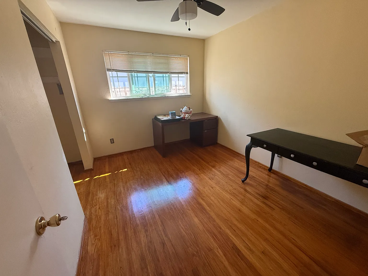 3 bed, 1104 sqft, $2,200 — Photo 3