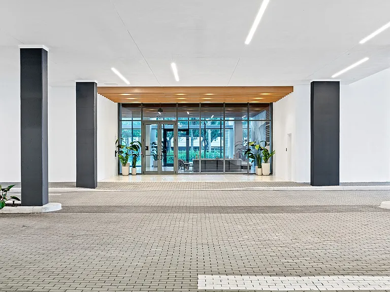 Lumaire West Palm Beach — Photo 49