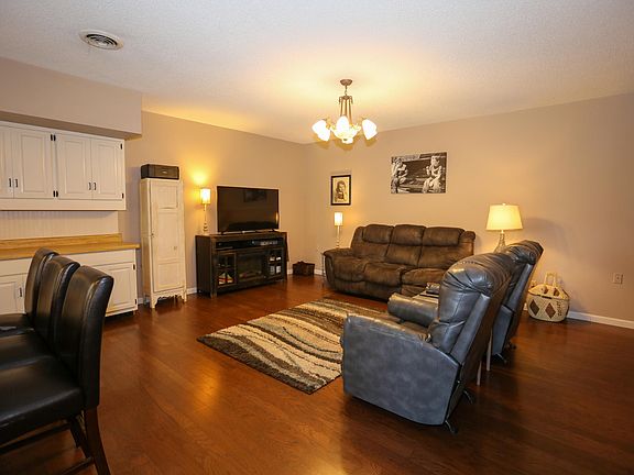 2nd image of 209 County Road 5051