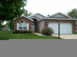 1006 31st St, Peru, IL 61354