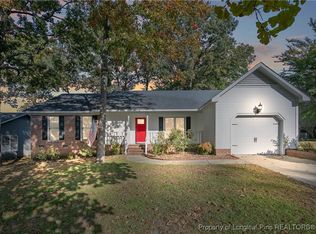 7490 Elkhorn Dr, Fayetteville, NC 28314