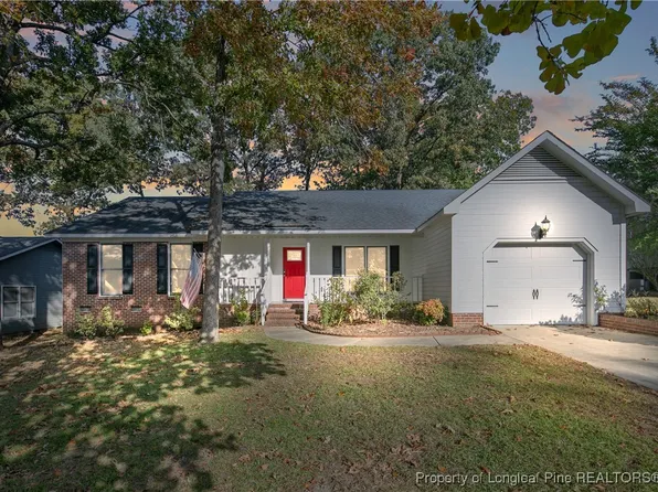 7490 Elkhorn Dr, Fayetteville, NC 28314