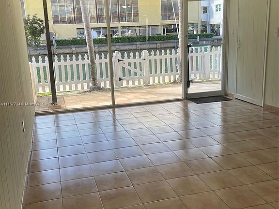 4th image of 3636 NE 167th St #25