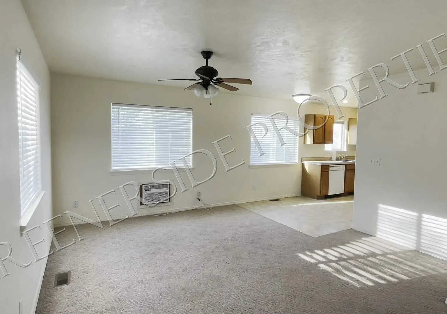 2 bed, 900 sqft, $1,200 — Photo 1