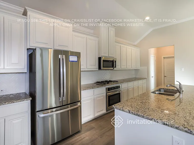 708 Boardwalk Way — Photo 5