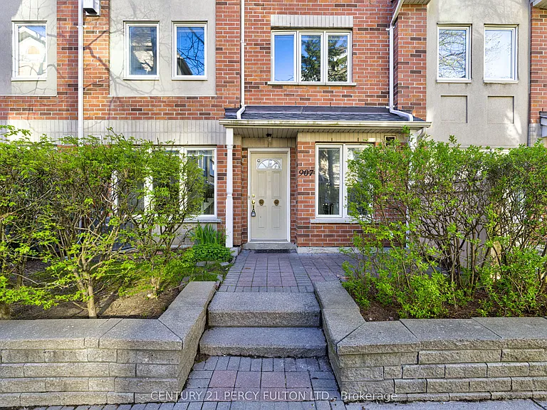 28 Rosebank Dr #907 — Photo 3