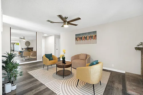 2401 La Salle Ct Photo 1