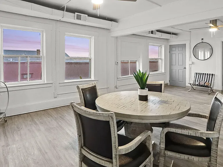 2105 Murchison Dr #2107-1/2 — Photo 6