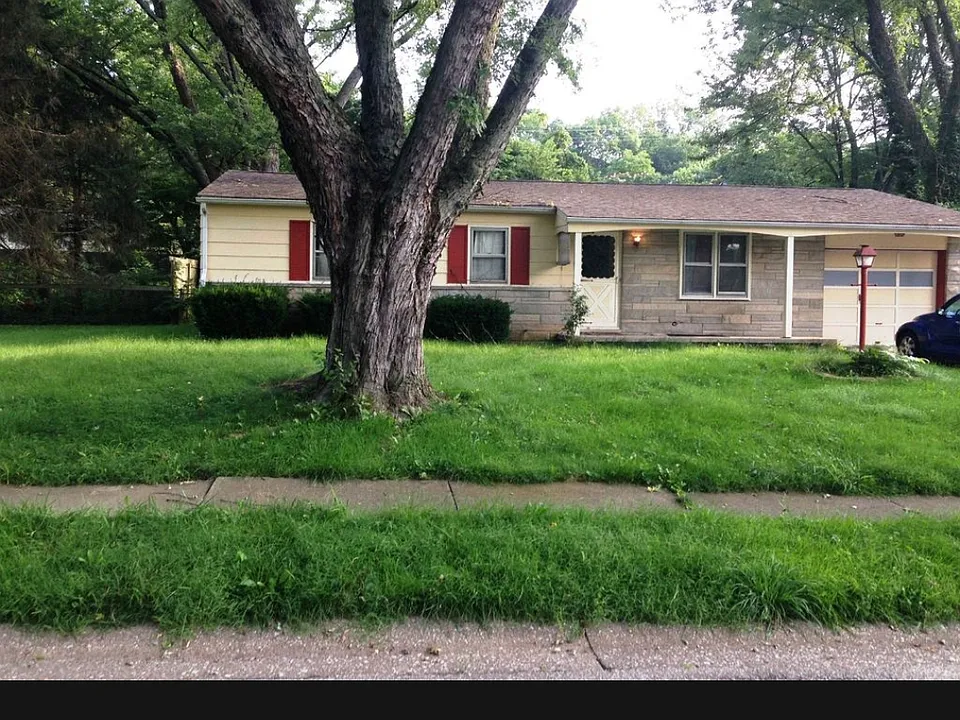 3522 W Fairington Dr