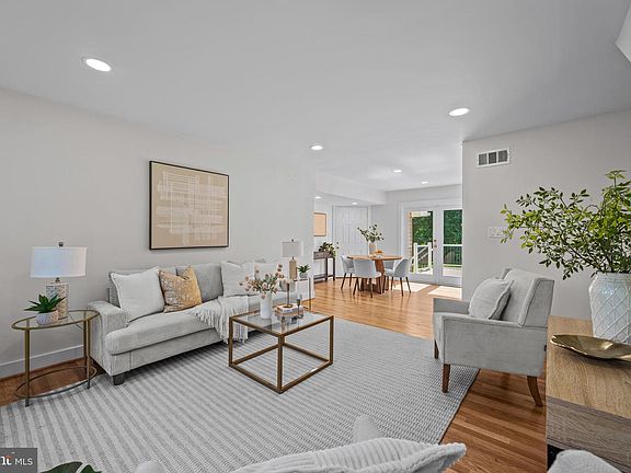 4th image of 7000 Sheldon Ln