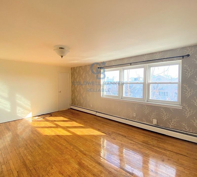 1st image of 8652 17th Ave #3