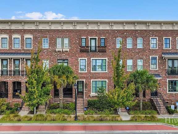 3rd image of 444 Altamaha Street