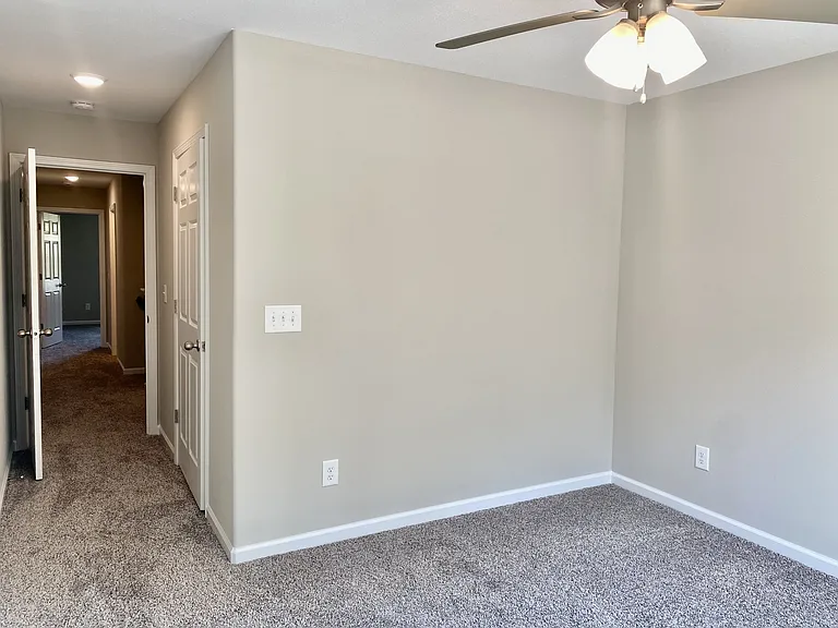 943 Center Rd #A — Photo 13