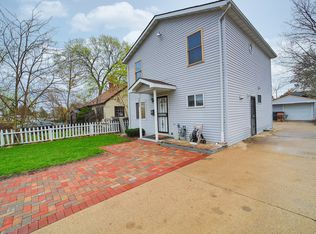 1905 9th Pkwy, Waukegan, IL 60085