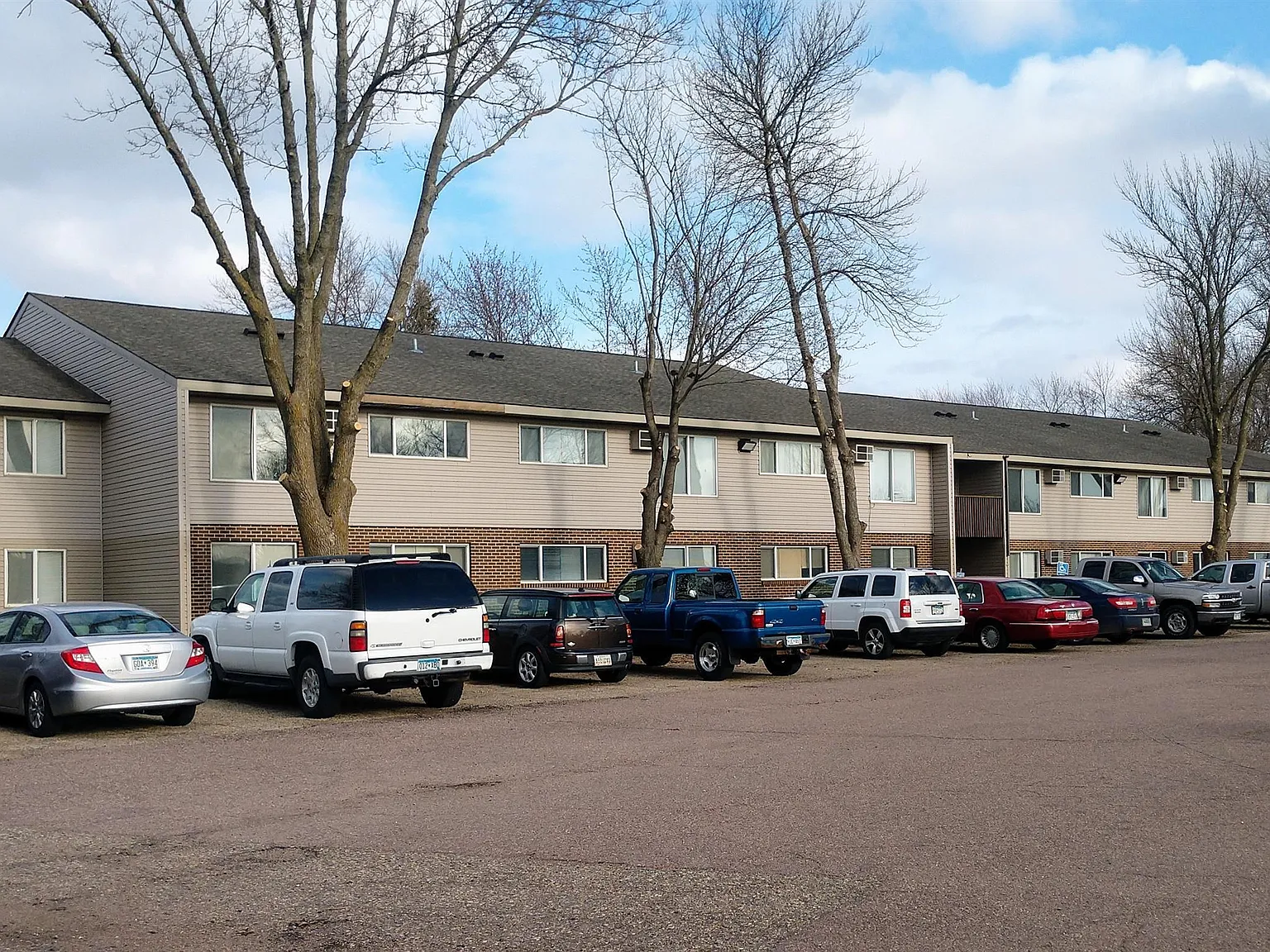 801 Hills Ave — Photo 2