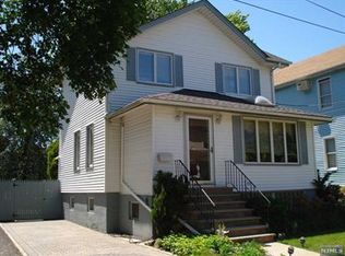 51 Chestnut St, Ridgefield Park, NJ 07660