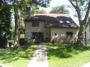 4 W Terrace Rd, Great Neck, NY 11021