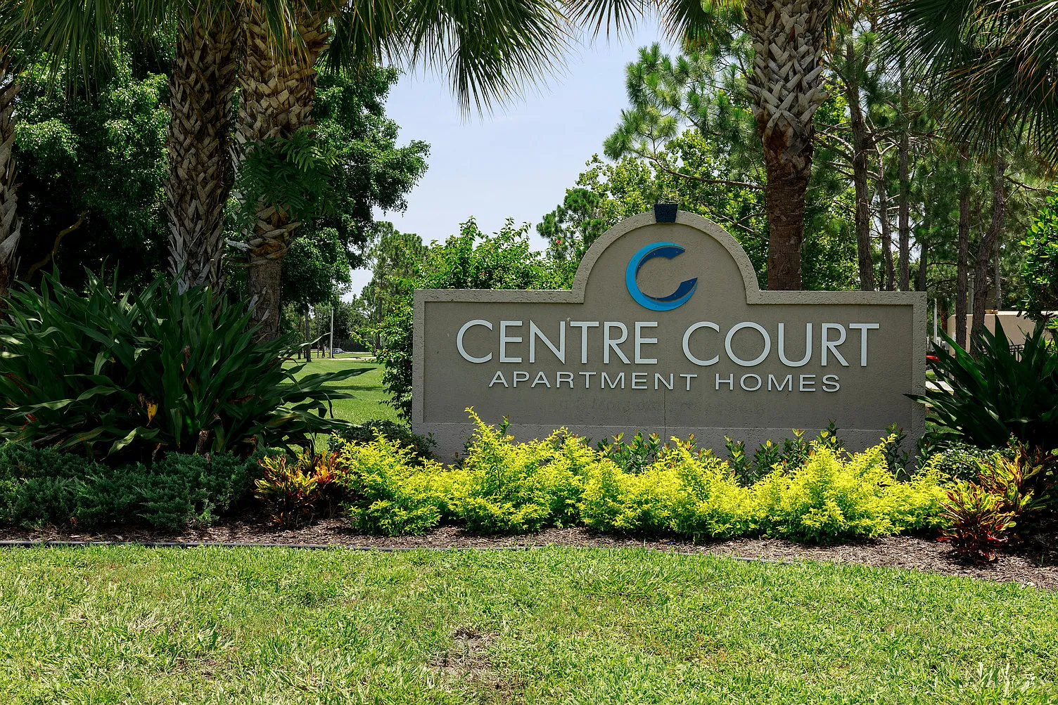 Centre Court Apartment Homes — Photo 1
