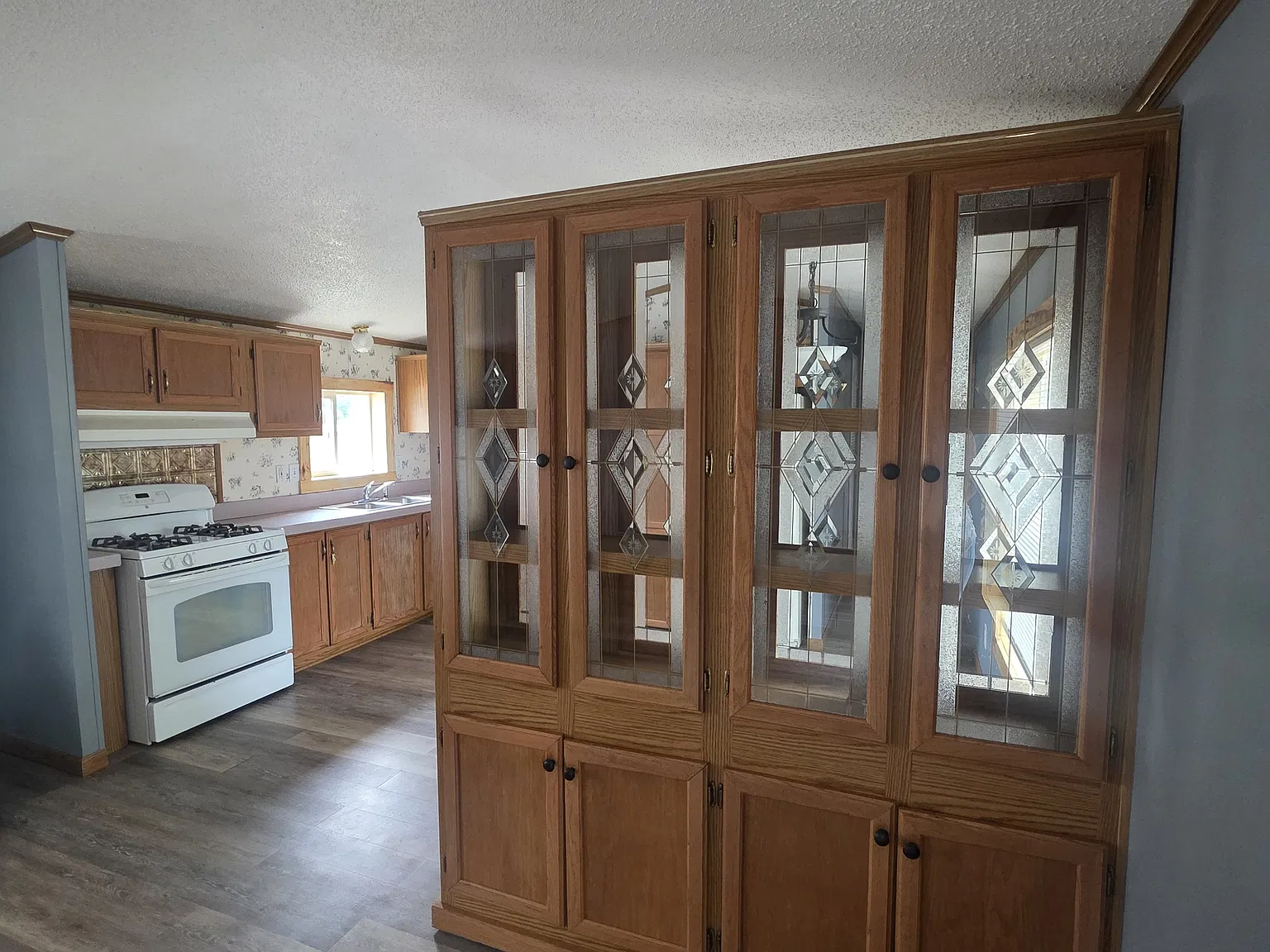 3 bed, 1280 sqft, $1,250 — Photo 3