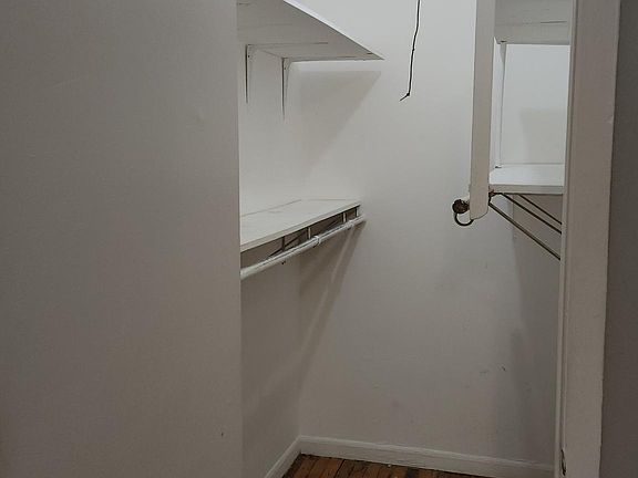 5th image of 14210 Pershing Cres #A